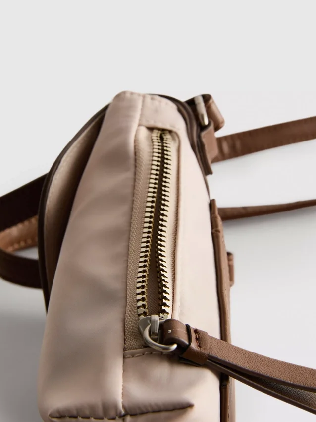 Bolsa para telemóvel em imitação de couro