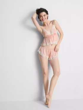 Bralette tipo babydoll de cetim e renda nupcial