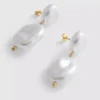 Brincos em forma de gota com pérolas sintéticas