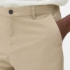 Calças chino de corte justo