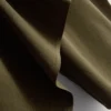 Calças de cintura elástica e perna larga