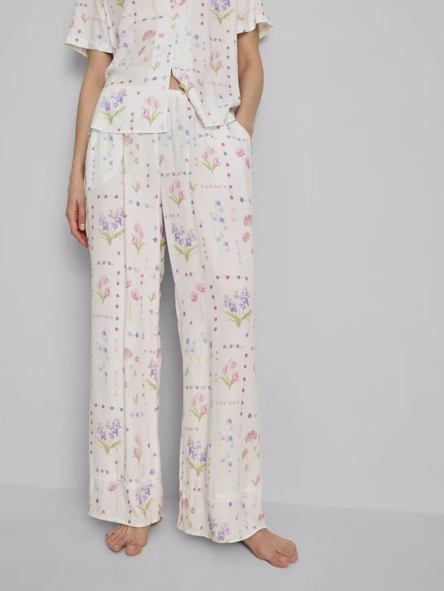 Calças de pijama florais de perna larga
