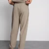 Calças de pijama às riscas texturizadas