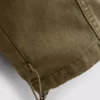 Calças utilitárias de perna larga com detalhes nas costuras