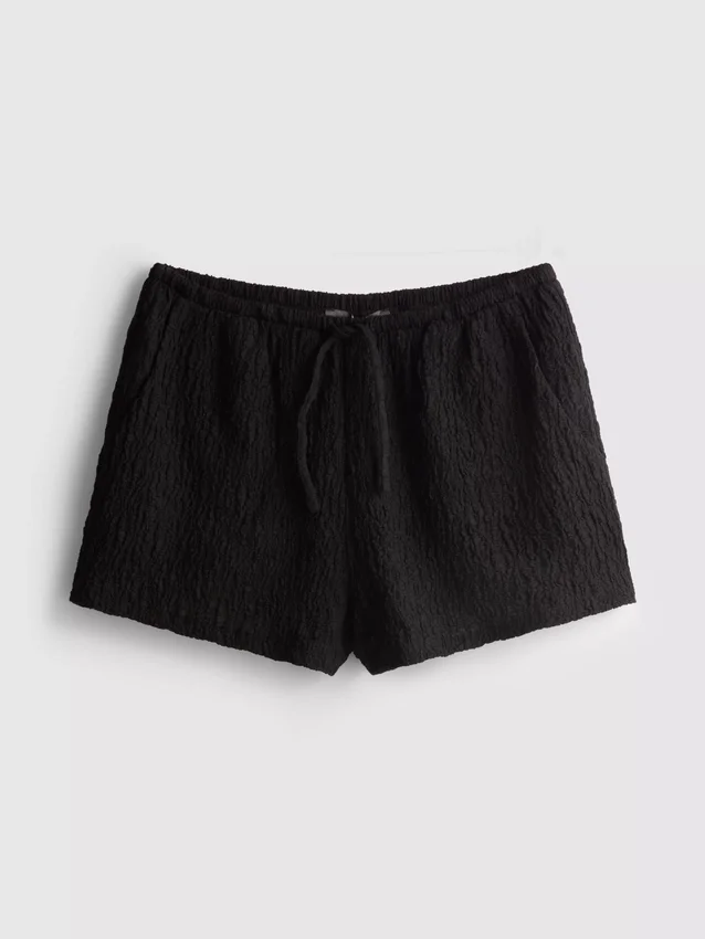 Calções com cordão e efeito enrugado