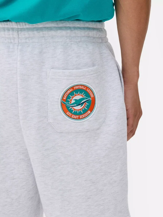 Calções com o logótipo dos Miami Dolphins da NFL