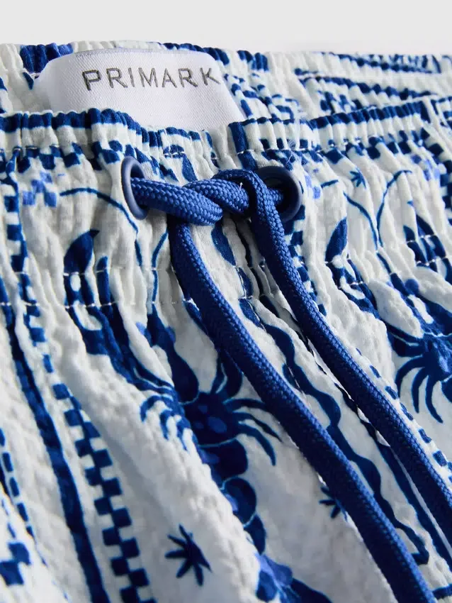 Calções de banho com textura de azulejos mediterrânicos