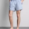 Calções de pijama às riscas