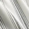 Calções de pijama às riscas