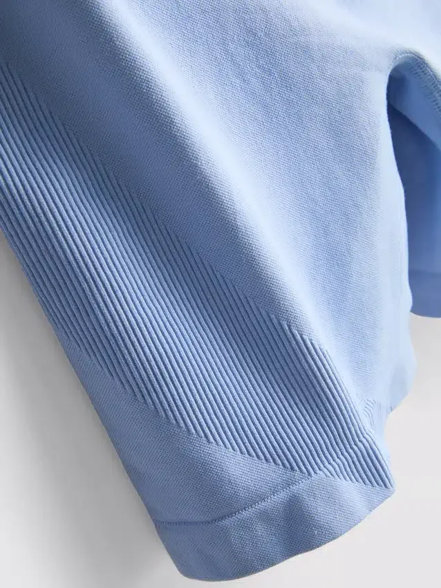 Calções desportivos sem costuras