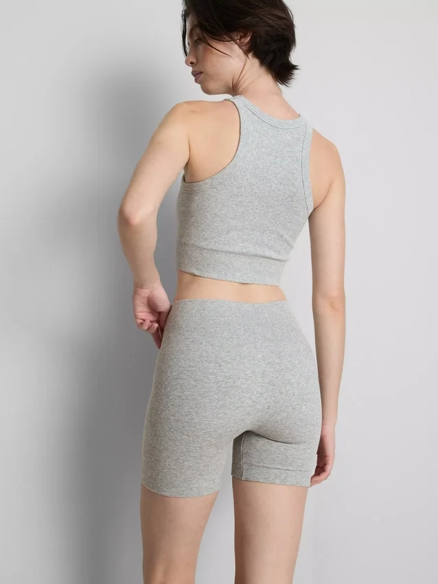 Calções desportivos sem costuras com canelado