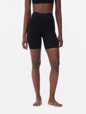 Calções sem costuras que realçam o rabo