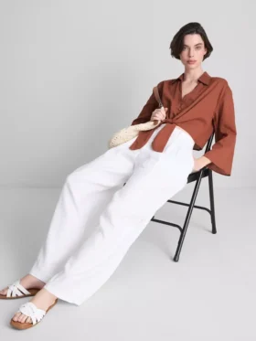 Camisa curta de algodão com laço à frente