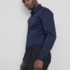 Camisa de botões elástica de corte justo