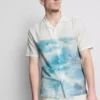 Camisa de calção de manga curta com botões e estampado panorâmico