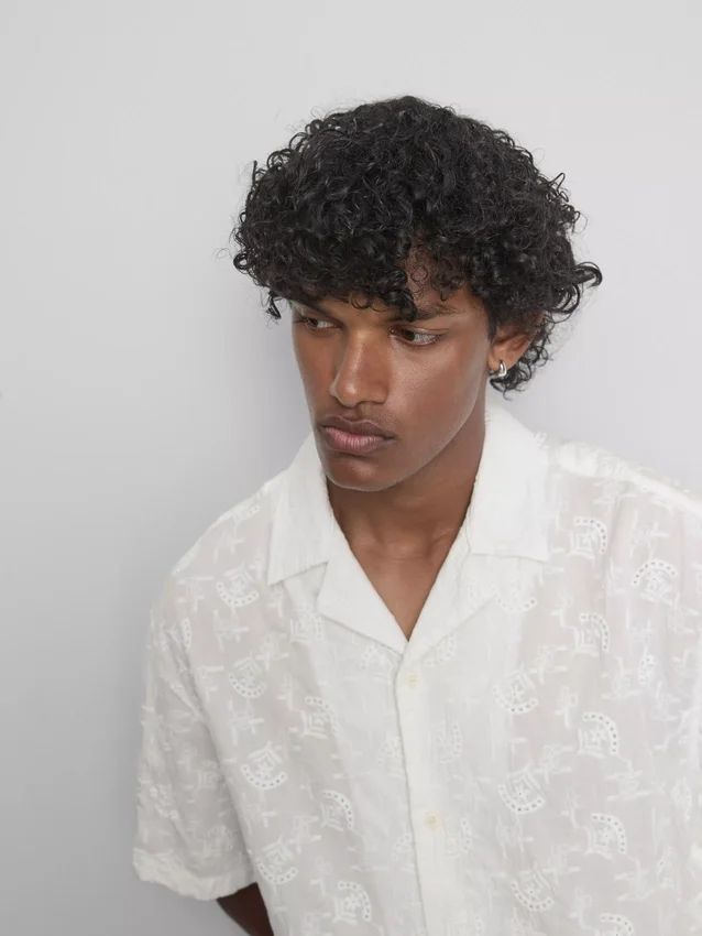 Camisa de calção de manga curta em algodão bordado da The Edit