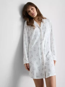 Camisa de dormir larga estilo «boyfriend» com estampado