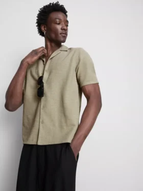 Camisa de manga curta com textura
