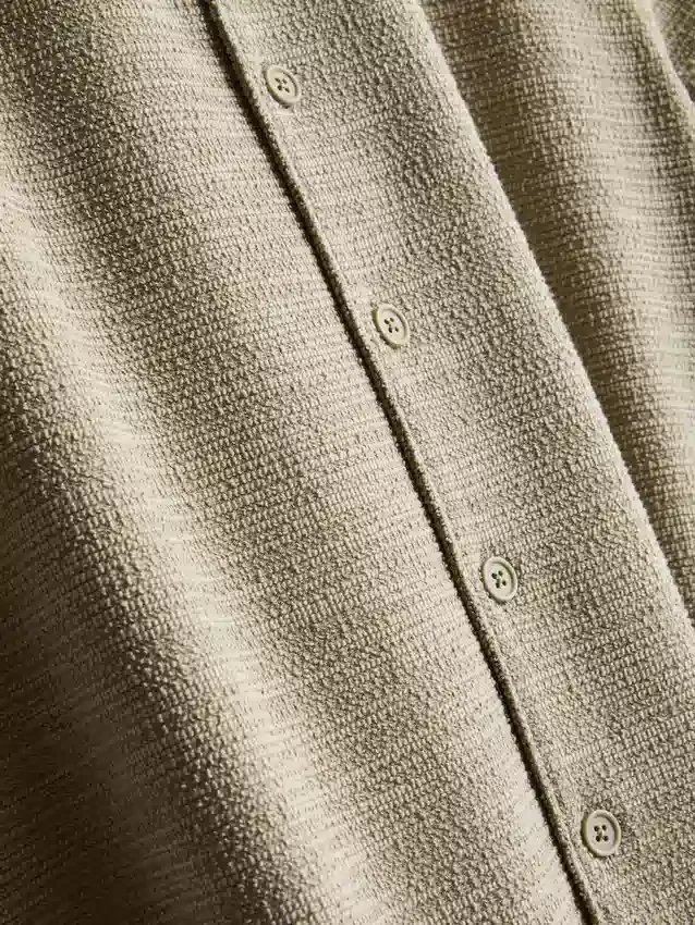 Camisa de manga curta com textura