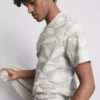 Camisa de manga curta estampada