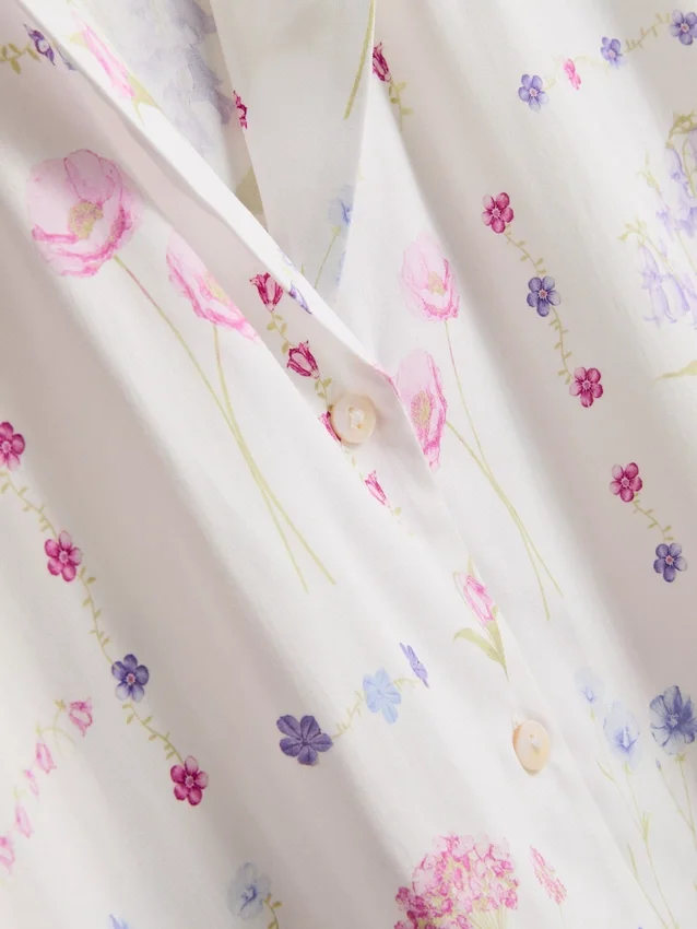 Camisa de pijama de calção de manga curta com padrão floral