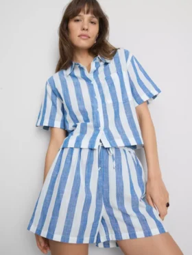 Camisa de praia de corte descontraído com riscas