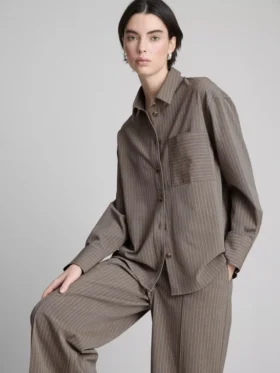 Camisa de riscas finas escovada