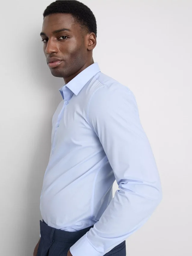 Camisa formal de corte justo