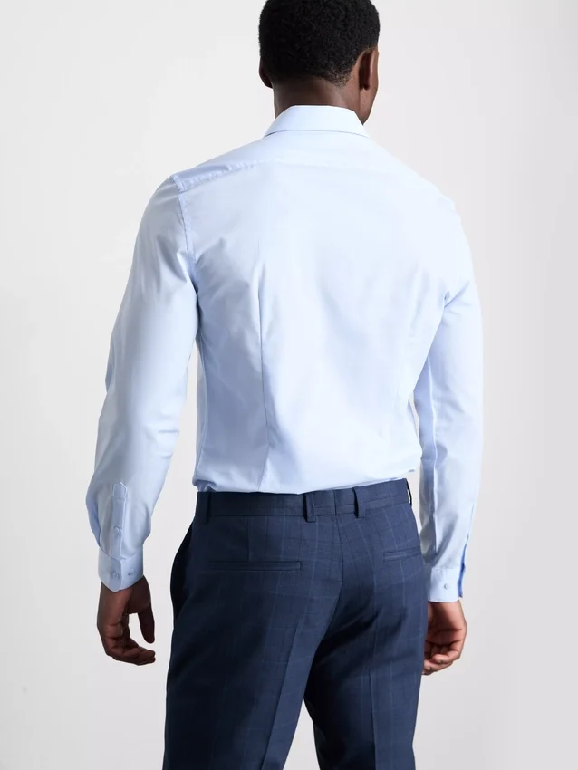 Camisa formal de corte justo
