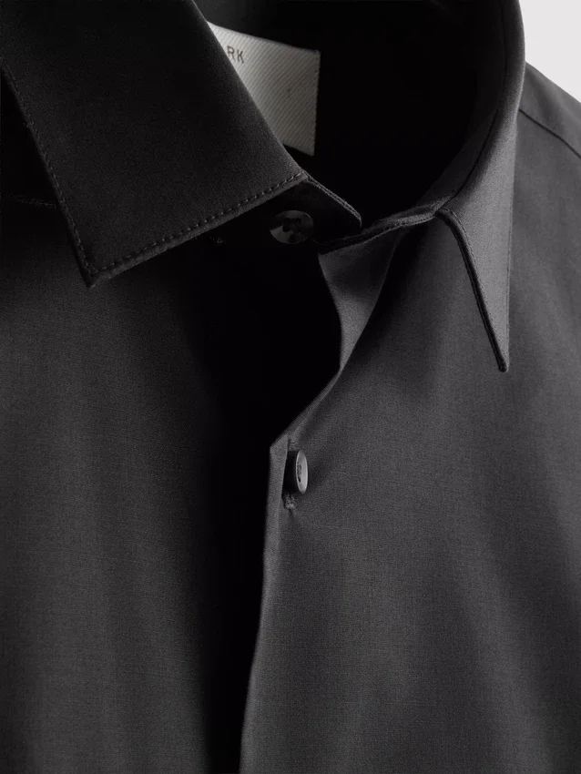 Camisa formal de corte justo