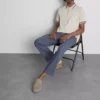 Camisa polo com gola com fecho e textura