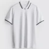 Camisa polo com gola com fecho e textura