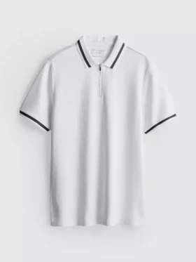 Camisa polo com gola com fecho e textura