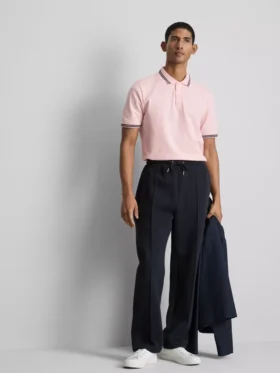 Camisa polo com gola com ponta