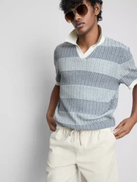 Camisa polo de malha com riscas texturizadas