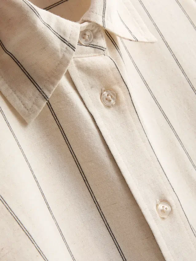 Camisas clássicas de mistura de algodão com botões