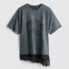 Camisas com acabamento em renda dos Guns N’ Roses