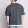Camisas com decote em V e estampado de Chicago