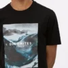 Camisas com estampado das Dolomitas