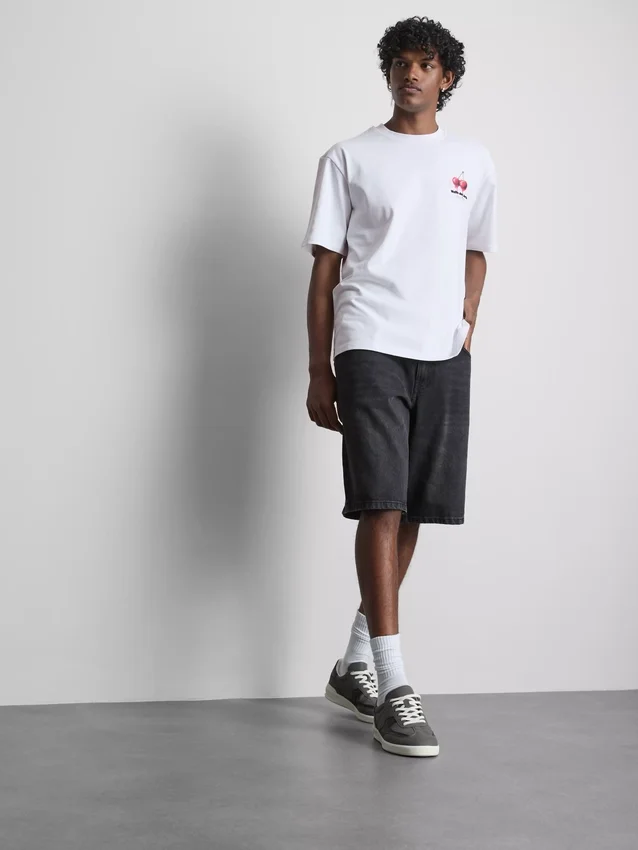 Camisas com estampado de cereja