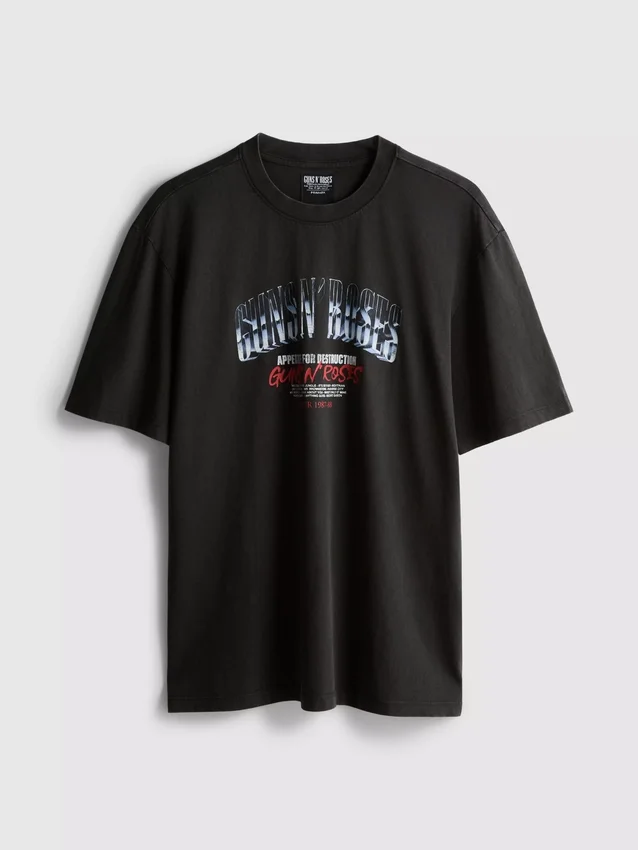 Camisas com estampado dos Guns N' Roses