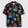 Camisas com gola revere e estampado «Resort»