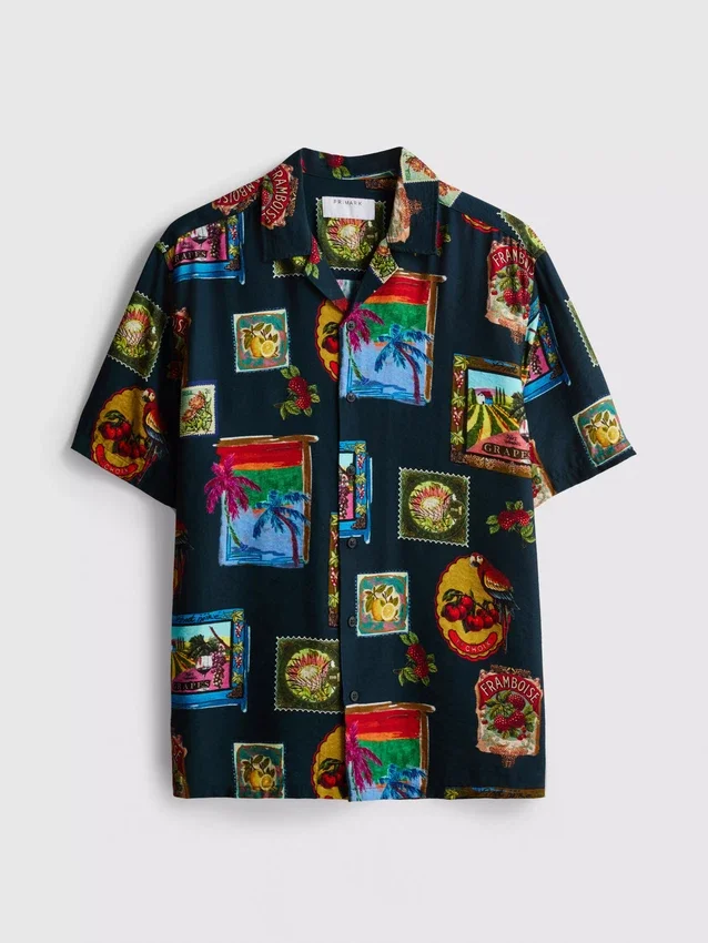 Camisas com gola revere e estampado «Resort»