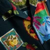Camisas com gola revere e estampado «Resort»