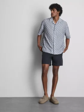 Camisas com gola texturada