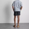 Camisas com gola texturada