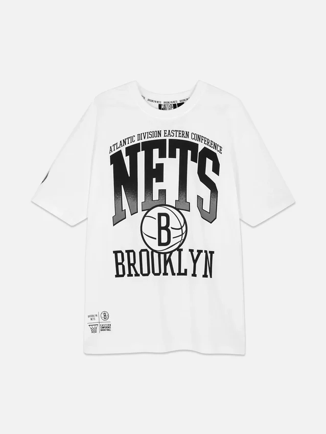 Camisas com grafismo dos Brooklyn Nets da NBA