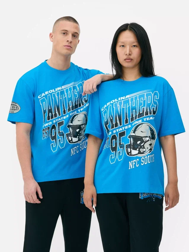 Camisas com grafismo dos Carolina Panthers da NFL