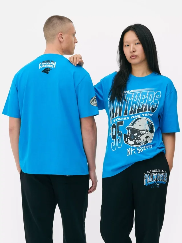 Camisas com grafismo dos Carolina Panthers da NFL