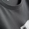 Camisas com grafismo urbano de Tóquio